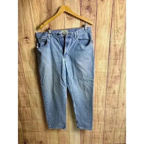 L.L. Bean Men's Relaxed Fit Light Wash Jeans 100% Cotton Size 36X30 - Picture 2 of 5